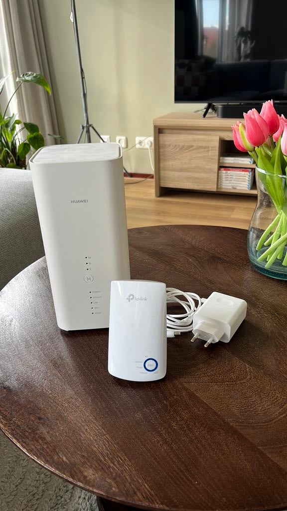 Huawei Mi-Fi 4G Router 1.6 Gb/s B818-263, Ophalen of Verzenden, Compatibel met smartphone, Zo goed als nieuw, Bedraad