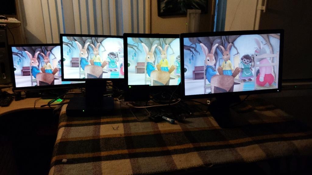 Diverse monitoren, Tickets en Kaartjes, Eén persoon
