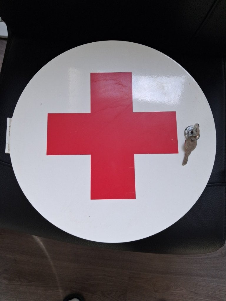 Retro rond medicijnkastje / EHBO-kast met slot en sleutels, Ophalen, Huis en Inrichting
