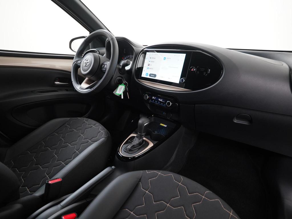 Toyota Aygo X 1.0 VVT-i S-CVT Envy Automaat | Cabrio Vouwdak, 12 maanden, Gebruikt, Euro 6, 4 stoelen