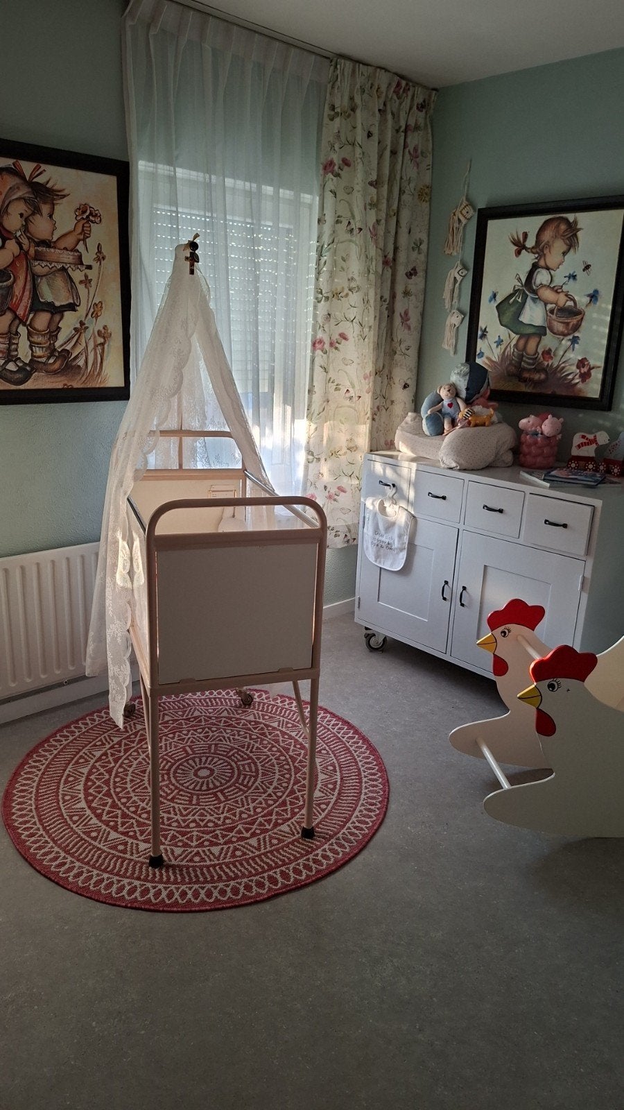 Vintage babywieg, oud ziekenhuis bedje, Ophalen, Zo goed als nieuw, Jongetje of Meisje