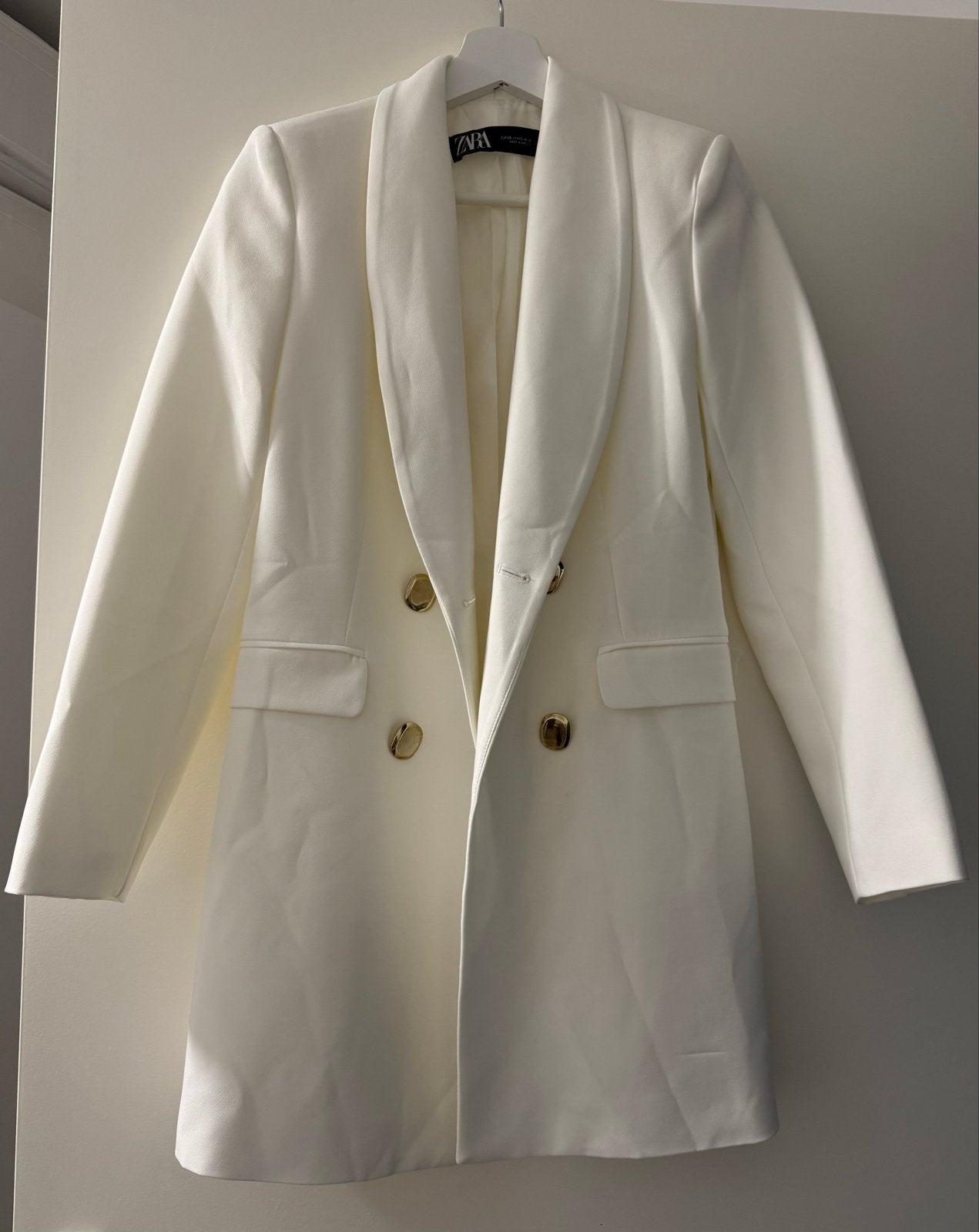 Zara Witte Blazer Jurk met Gouden Knopen, Wit, Ophalen of Verzenden, Zo goed als nieuw, Jasje