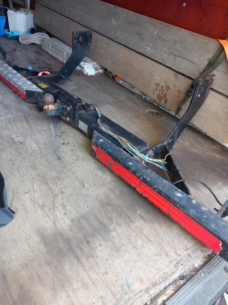Trekhaak iveco daily MOET NU WEG, Auto-onderdelen, Ophalen, Iveco
