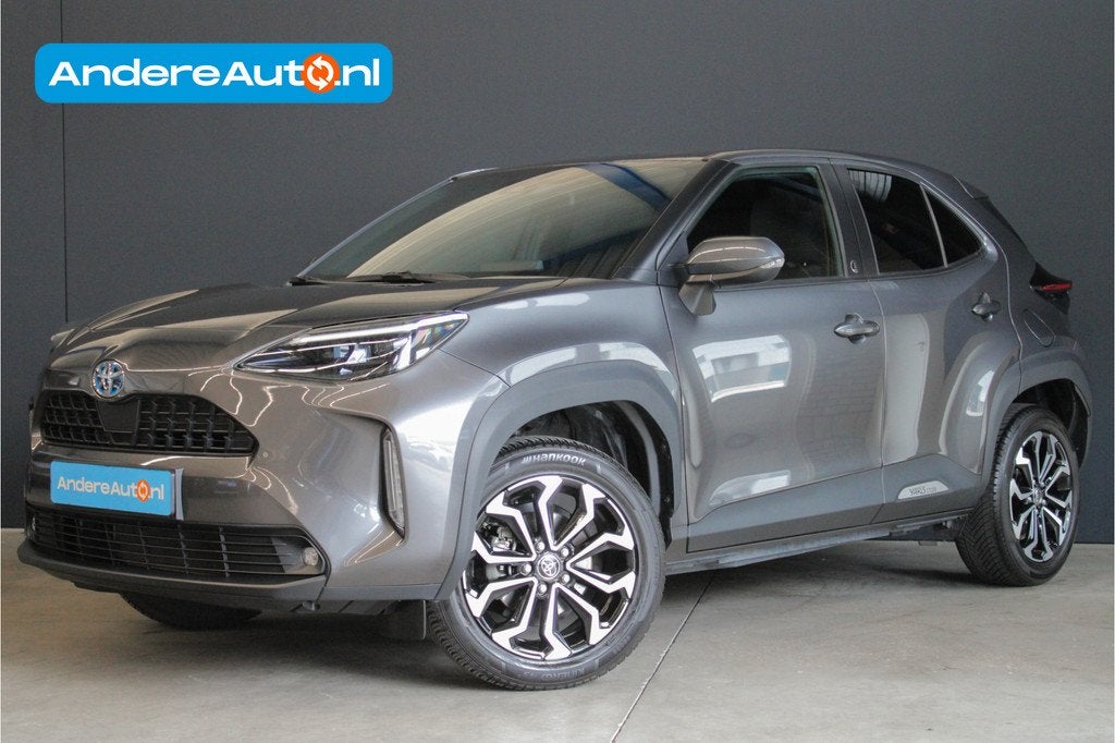 Toyota Yaris Cross 1.5 Hybrid Dynamic |trekhaak|nieuw onderh, Stof, Gebruikt, Zwart, 116 pk