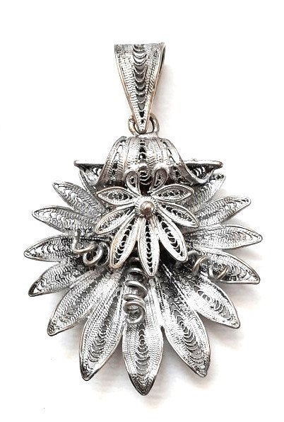 Prachtige zilveren filigrain bloemhanger, 3D opbouw 5684-118, Ophalen, Zo goed als nieuw, Zilver, Zilver