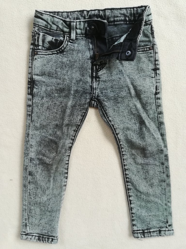 ZARA Boys spijkerbroek grijs maat 104 - nieuw -, Kinderen en Baby's, Ophalen of Verzenden, Nieuw, Jongen, Broek