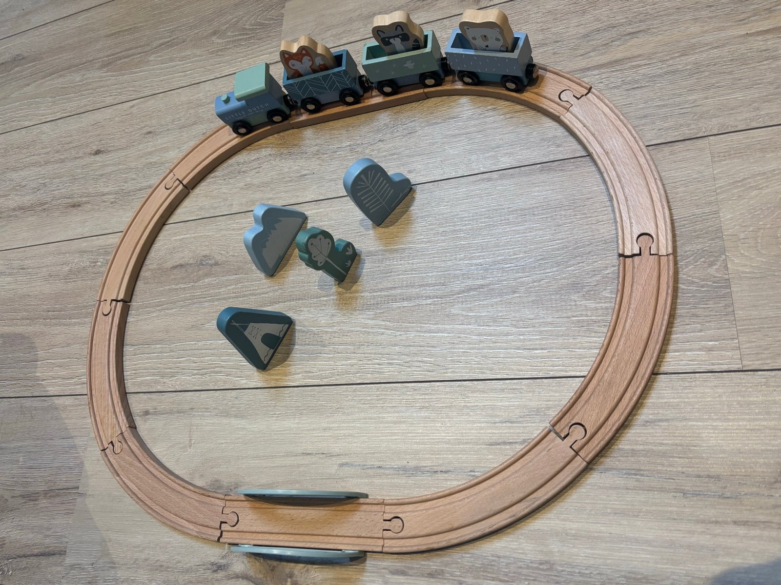 Little Dutch Houten Trein met Dieren en Rails, Kinderen en Baby's, Ophalen of Verzenden, Zo goed als nieuw, Rij- of Hobbelspeelgoed