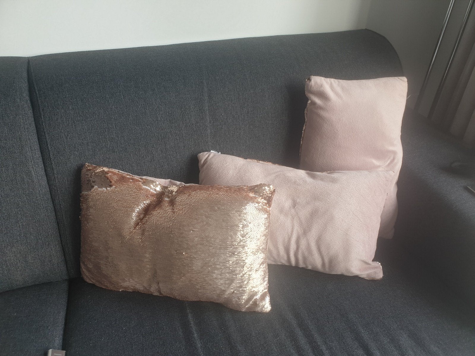 3 mooie sierkussens met pailletten, Gebruikt, Met print, Ophalen of Verzenden, Sierkussen