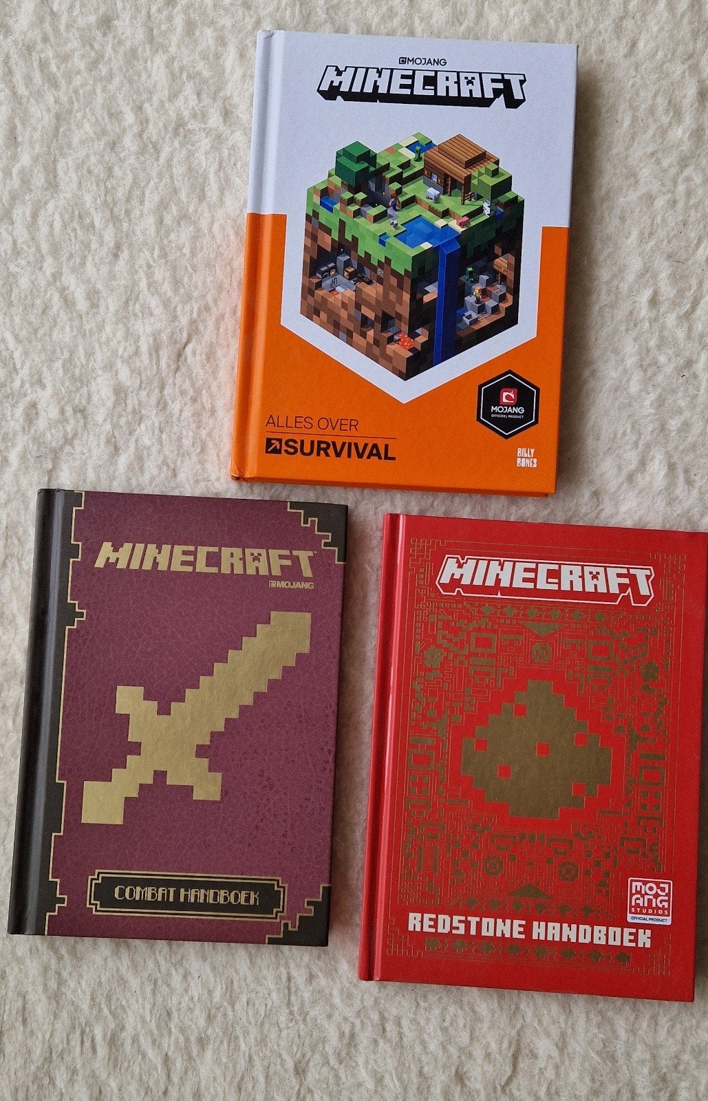Minecraft Handboeken: Redstone, Combat, Survival, Ophalen of Verzenden, Zo goed als nieuw, Mojang, Non-fictie