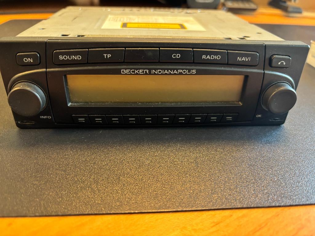 Klassieke werkende Becker Indianapolis radio/CD/navigatie, Ophalen, Zo goed als nieuw
