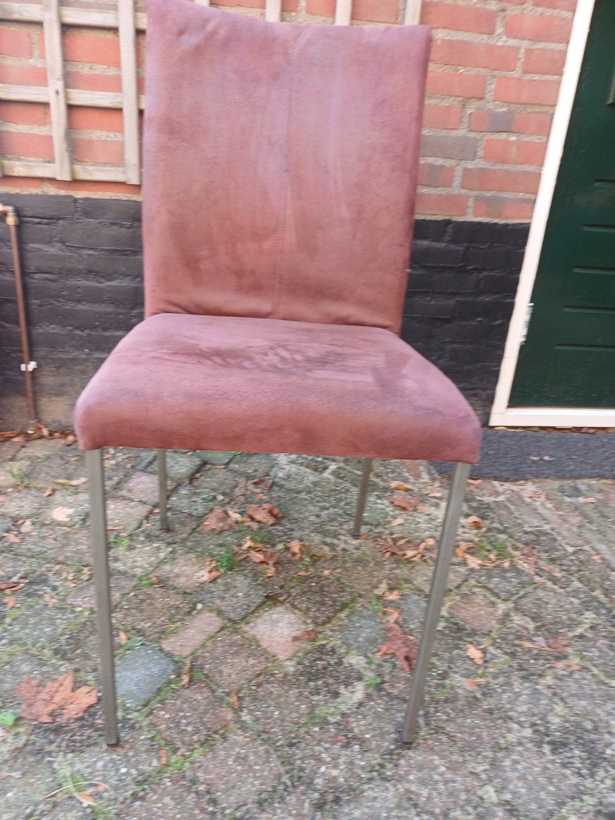 8 Design Eetkamerstoelen - Suede-achtig Stof & Aluminium, Ophalen, Gebruikt, Bruin, Metaal