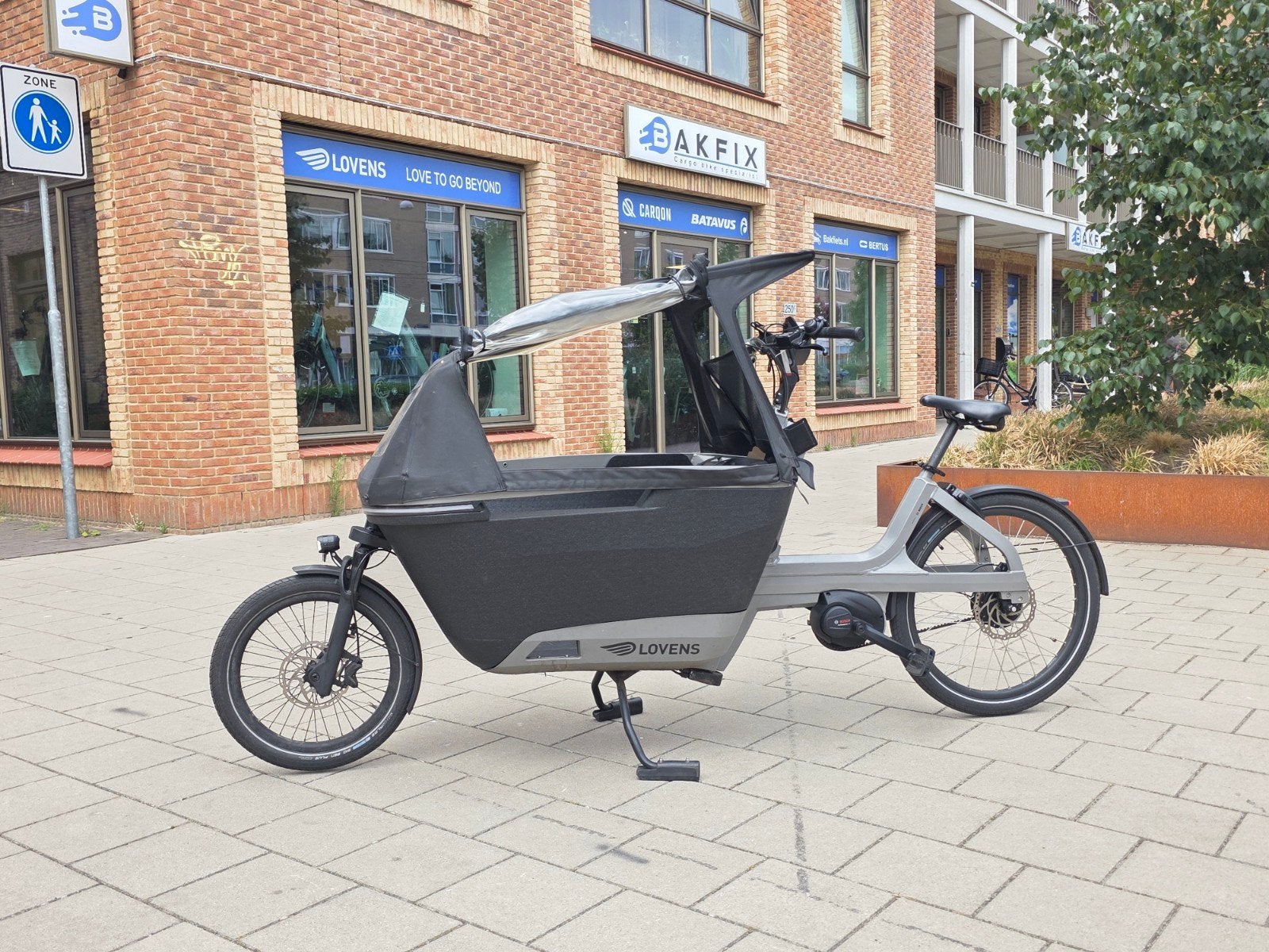 Lovens Explorer 1 Bakfiets S75 en regentent, 4 kinderen of meer, Zo goed als nieuw, Info@lovens.nl, Ophalen of Verzenden