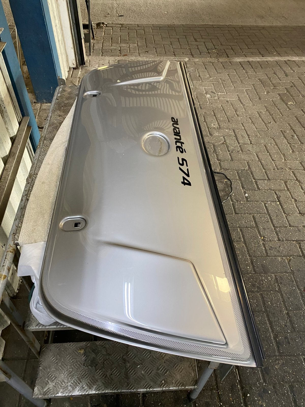 Elddis Avante 574 disselbakklep, Ophalen, Gebruikt