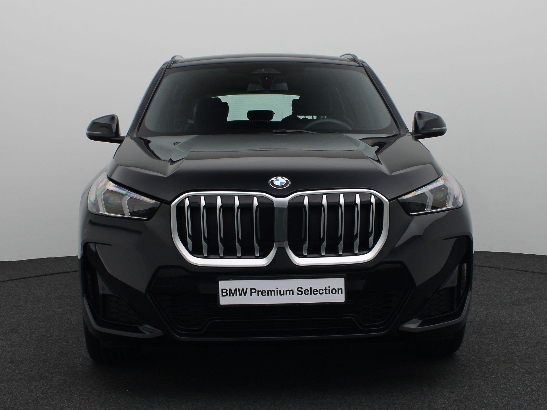 BMW X1 sDrive18i M Sportpakket | Premium Pack | Achteruitrij, Auto's, Gebruikt, Met garantie (alle), Zwart, Bedrijf