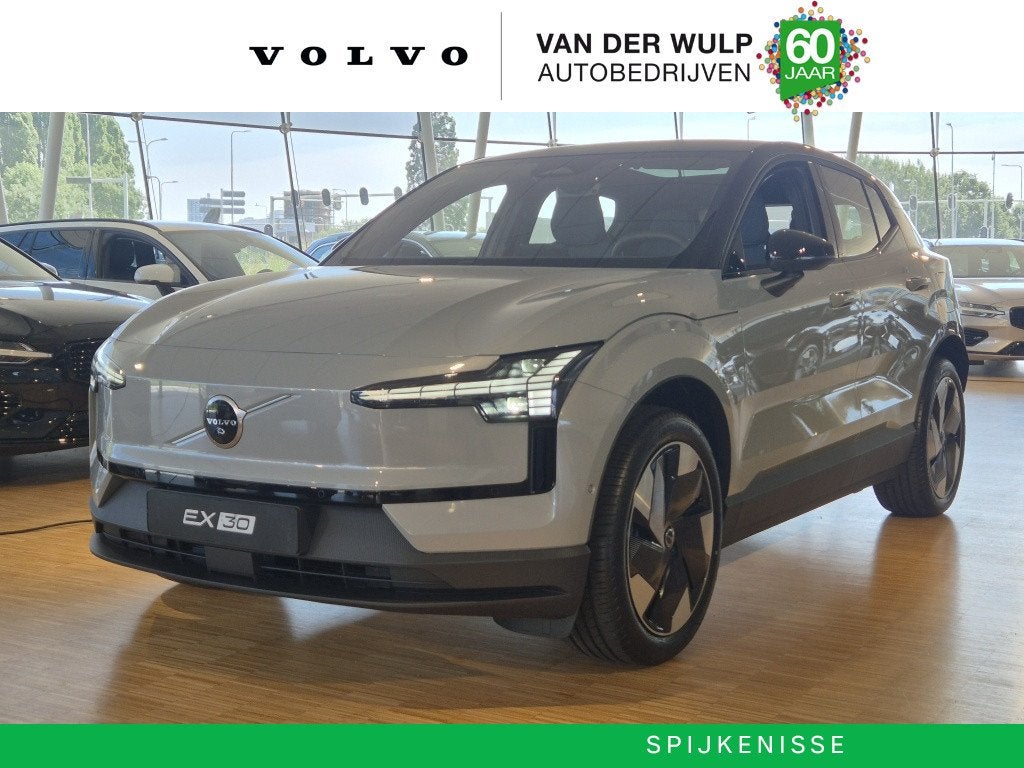 Volvo EX30 P5 Long Range 69kWh/272PK Ultra Europa | 360 | BL