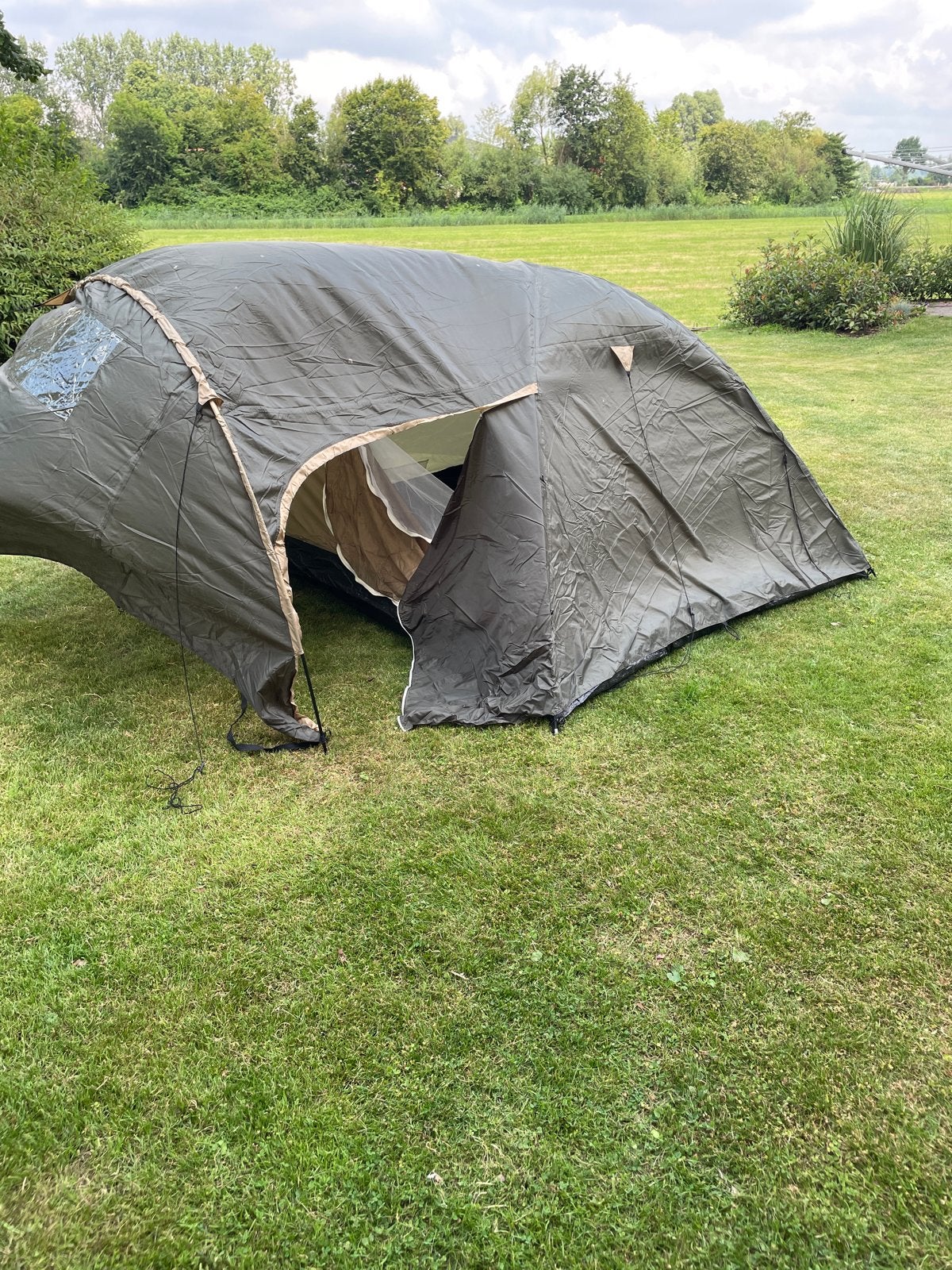 2-persoons tent met luifel - Ideaal voor festivals!, Ophalen of Verzenden, Gebruikt, Tot en met 3