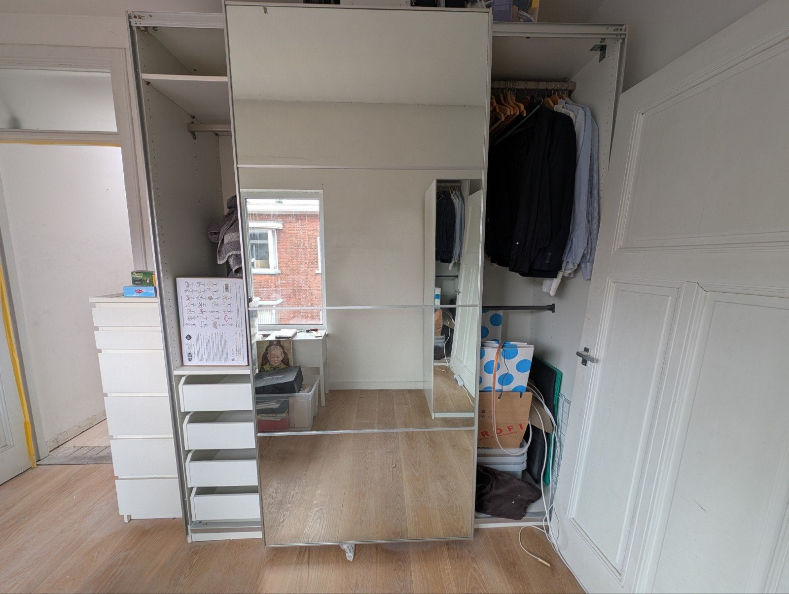 IKEA PAX kast met spiegel schuifdeuren, lades en hangruimte, Huis en Inrichting, Kasten | Kledingkasten, Gebruikt, 200 cm of meer