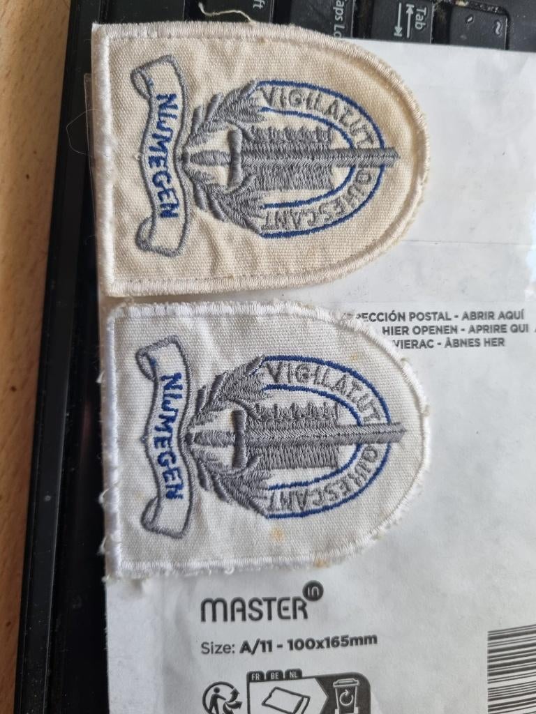 Gemeentepolitie Nijmegen Stoffen Emblemen Politie, Verzamelen, Ophalen of Verzenden, Overige soorten, Nederland, Embleem of Badge