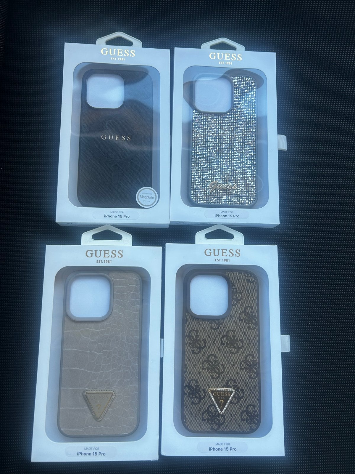 Guess iPhone 15 Pro Hoesjes - Diverse Stijlen