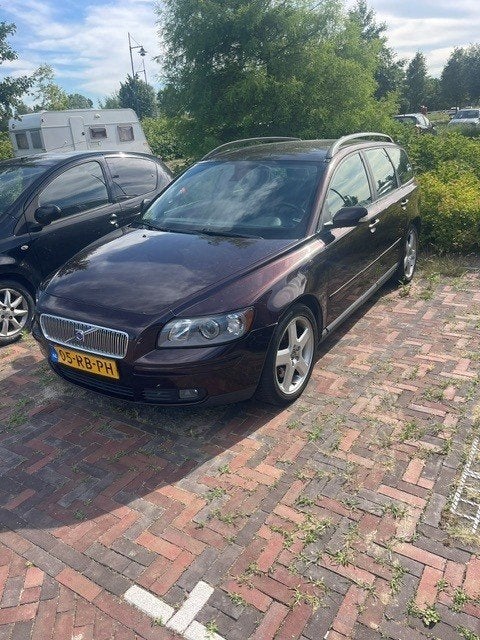 VOLVO V50 2.4 - Betrouwbare comfortabele vijfcilinder, Auto's, Volvo, Zwart, Overige kleuren, 700 kg, Particulier