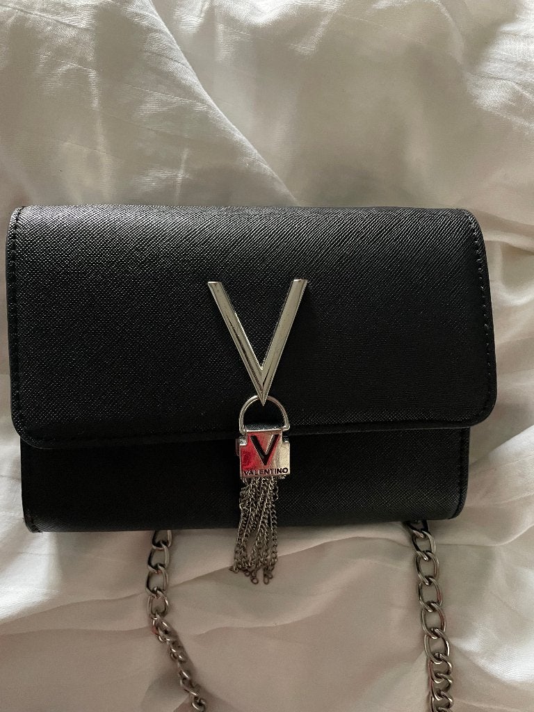 Valentino tasje zwart met zilveren ketting, Ophalen of Verzenden, Zo goed als nieuw, Zwart, Schoudertasje