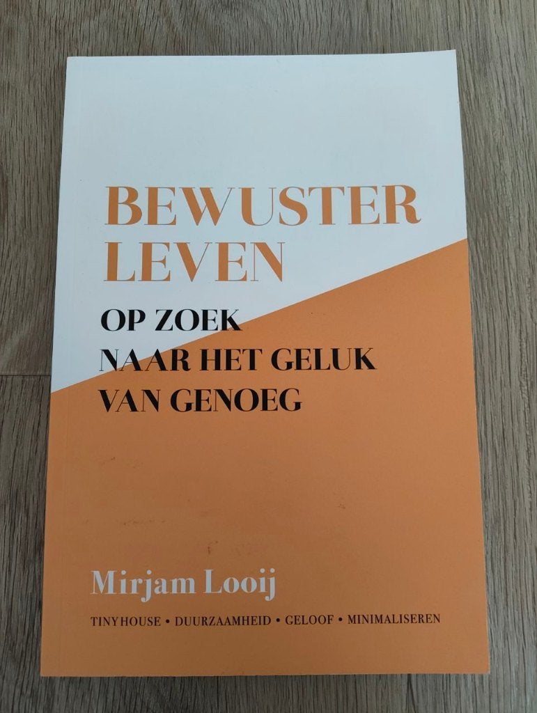 Bewuster Leven: Op Zoek naar het Geluk van Genoeg, Boeken, Nieuw, Ophalen of Verzenden, Overige religies, Mirjam Looij
