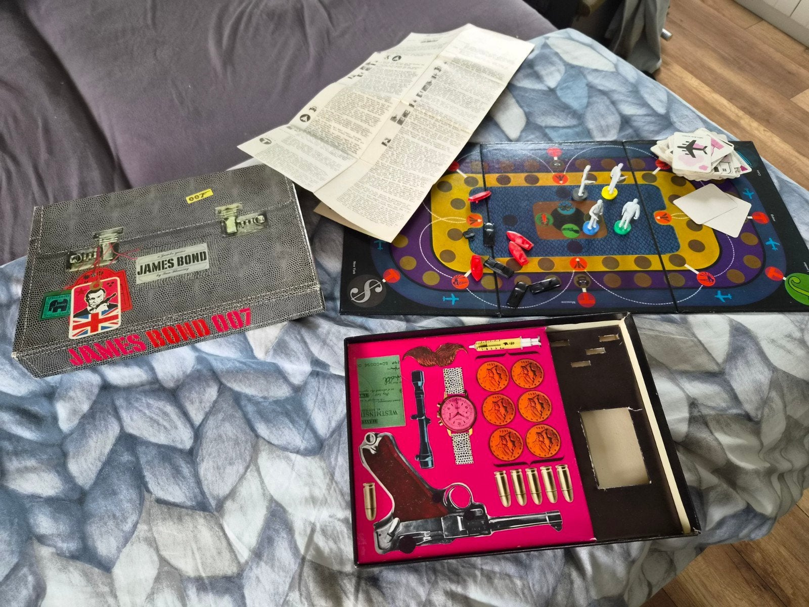 Vintage James Bond 007 Jumbo bordspel (1965), Drie of vier spelers, Ophalen of Verzenden, Gebruikt, Jumbo