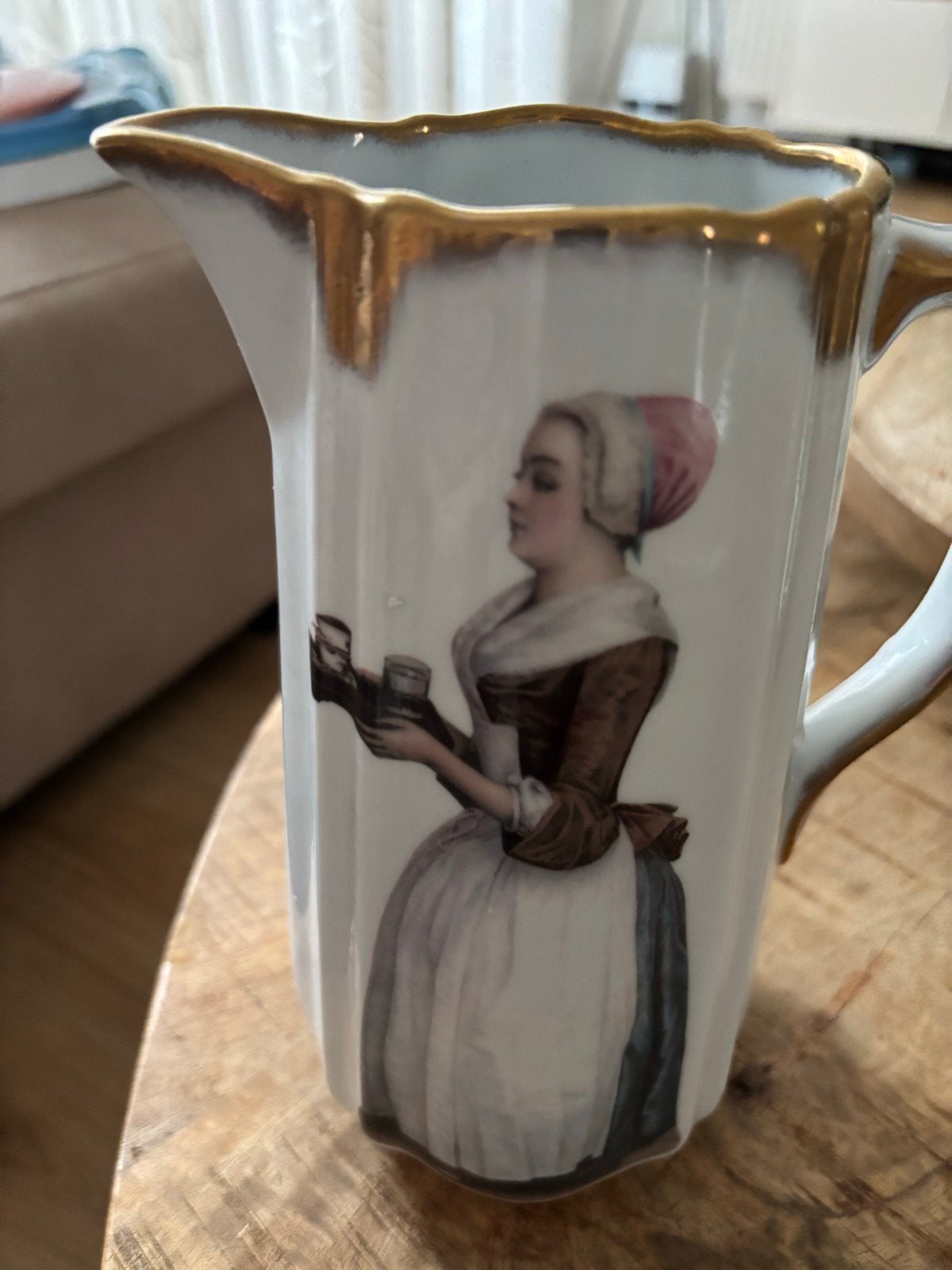 Vintage Meander BV Melkkan met Gouden Rand en Dame, Antiek en Kunst, Ophalen