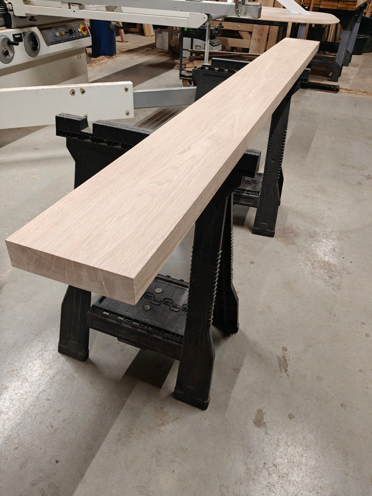 Massief eiken wandplank vensterbank ledstrip boomstam rand, Ophalen of Verzenden