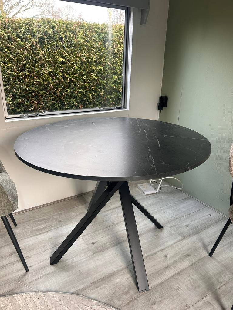 Marble effect ikea tafel, Huis en Inrichting, Tafels | Eettafels, Ophalen, 100 tot 150 cm, Rond, Zo goed als nieuw
