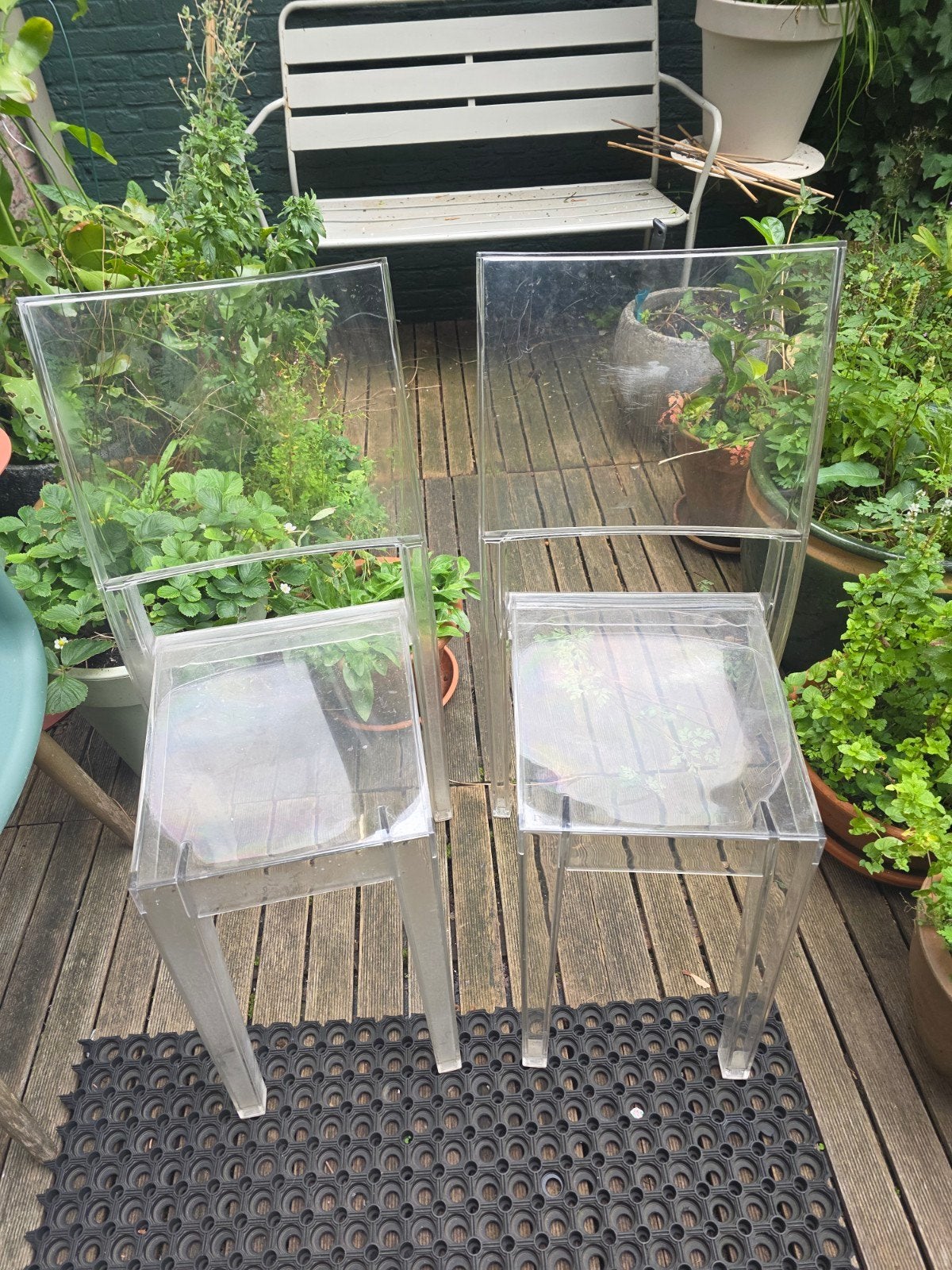 2 stoelen Kartell. Philippe Starck . La Marie Dordrecht €50,, Ophalen