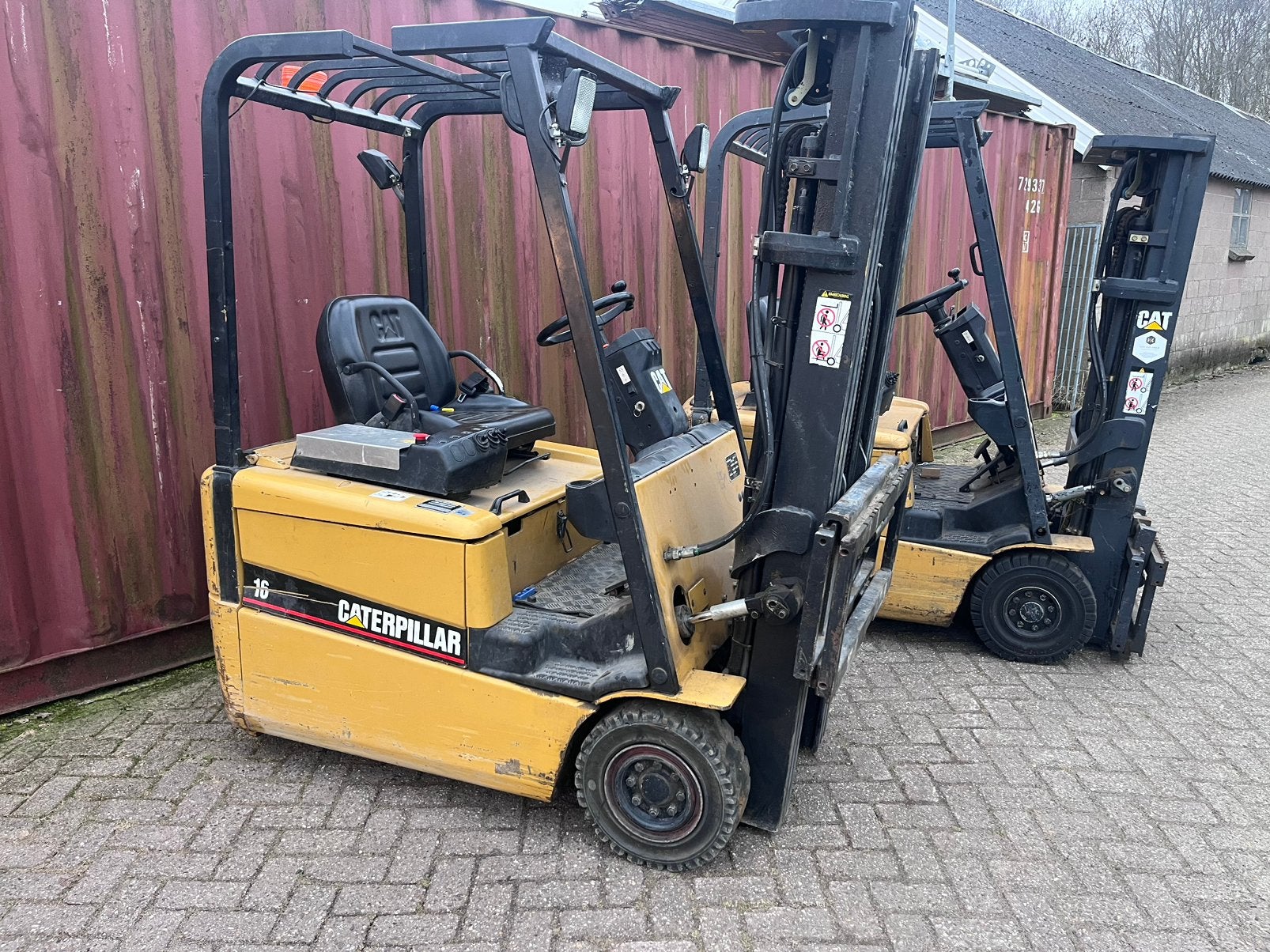 3 x heftruck / triplomasten  (loop of onderdelen), 1000 tot 2000 kg, Ophalen, Heftruck