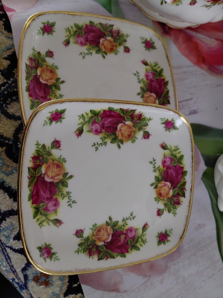 Royal Albert Old Country Roses Servies en Decoratie, Antiek en Kunst, Ophalen of Verzenden