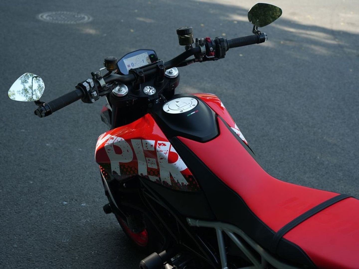 Ducati Hypermotard 950 RVE | Als Nieuw !, 2 cilinders, Motorrijbewijs A, Bedrijf, Onbekend