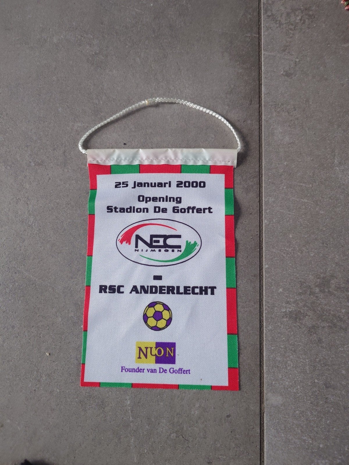 Vaantje NEC Nijmegen - RSC Anderlecht Opening Stadion, Ophalen of Verzenden, Gebruikt, Overige binnenlandse clubs, Vaantje of Sjaal