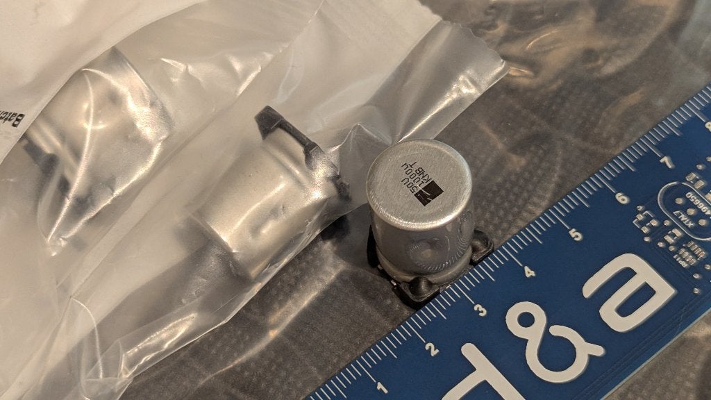 12x SMD elco 1000uF 50V nieuw, Ophalen of Verzenden, Nieuw
