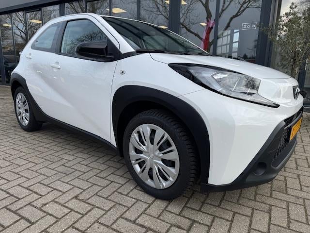 Toyota Aygo X 1.0 VVT-i MT Play Airco | Camera achter |, Auto's, Toyota, Stof, Gebruikt, 920 kg, Start-stop-systeem