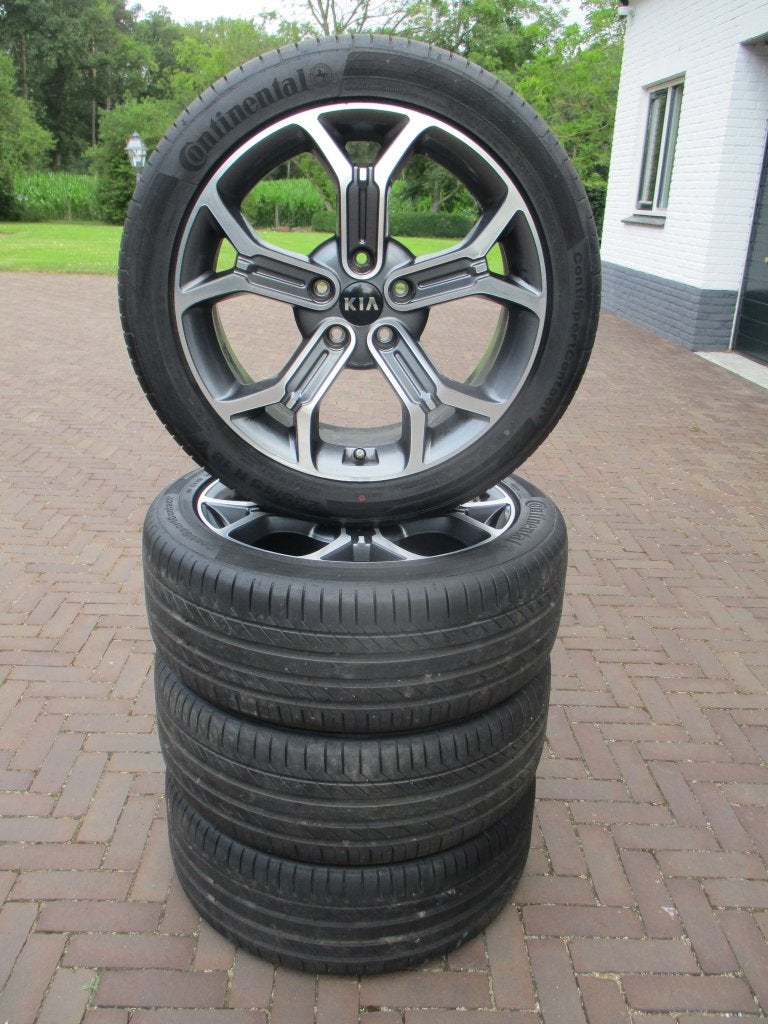 Orig. Kia Xceed 18 inch velgen zomerbanden tpms IZGST, Auto-onderdelen, Banden en Velgen, 18 inch, Gebruikt, Banden en Velgen