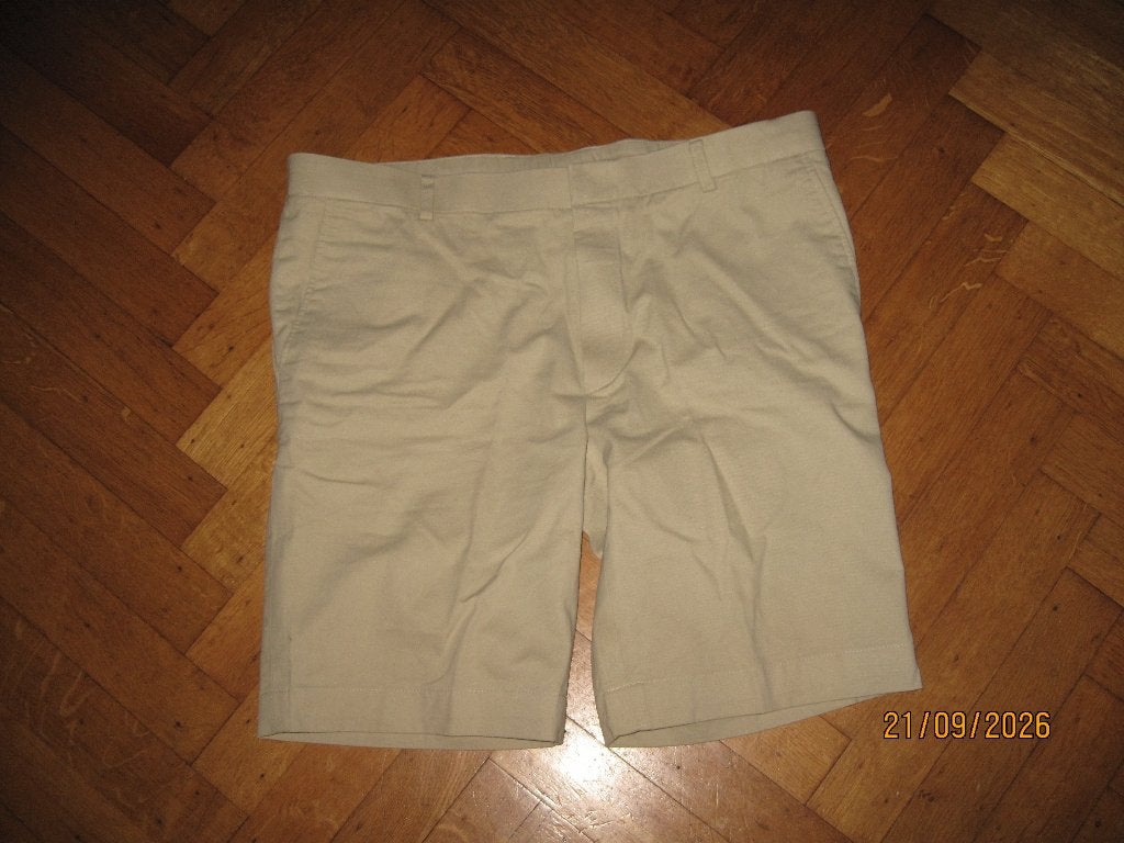 Beige bermuda maat L, Maat 52/54 (L), Onbekend, Beige, Ophalen of Verzenden