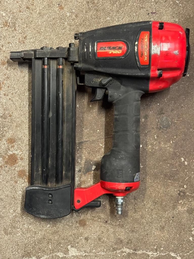 Dutack Pro T2264MG Tacker – Professionele kwaliteit, Verzenden, Zo goed als nieuw