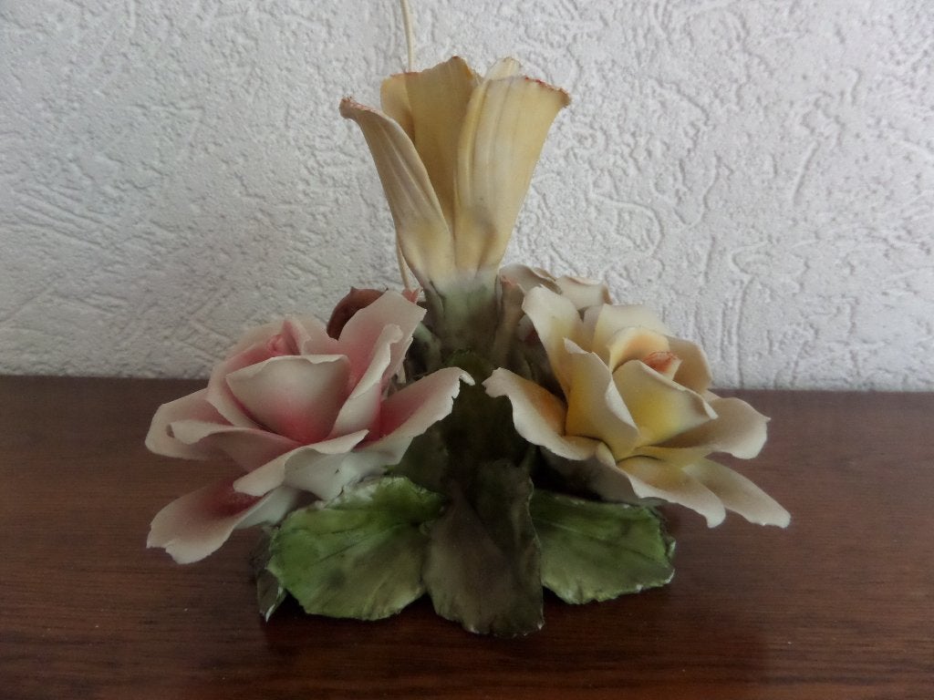 oude porseleinen bloemen boeket (Napoleon Porselein Italy), Antiek en Kunst, Ophalen of Verzenden