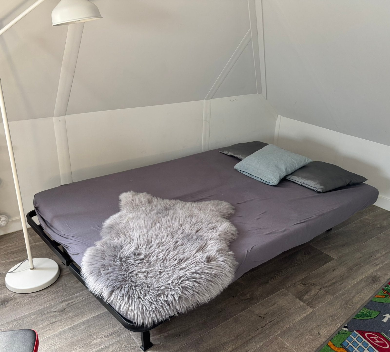 Slaapbank 1.20 breed en 1.86 lang