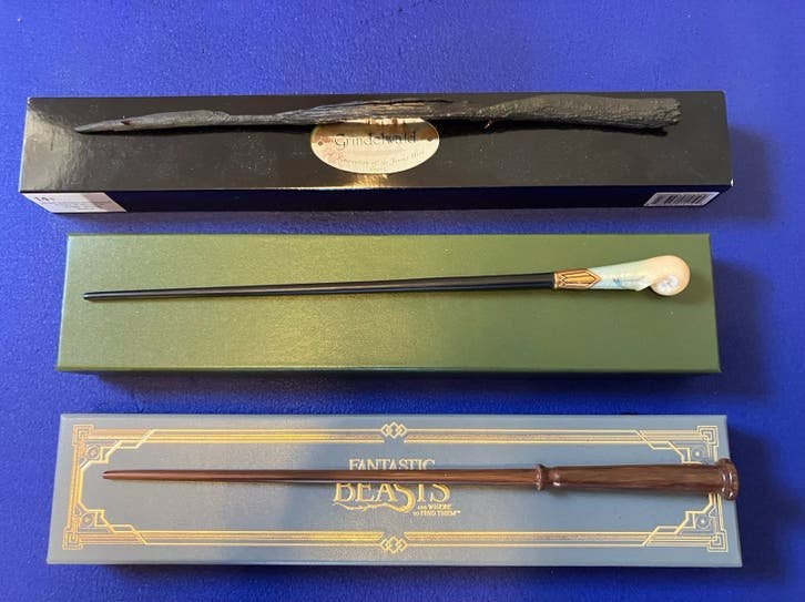 Fantastic Beasts replica toverstokken, Verzamelen, Ophalen of Verzenden, Zo goed als nieuw, Actiefiguurtje