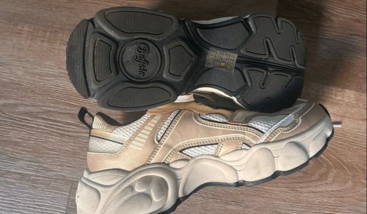 Nieuwe Buffalo sneakers - nooit gedragen, Beige, Nieuw, Ophalen of Verzenden, Sneakers of Gympen
