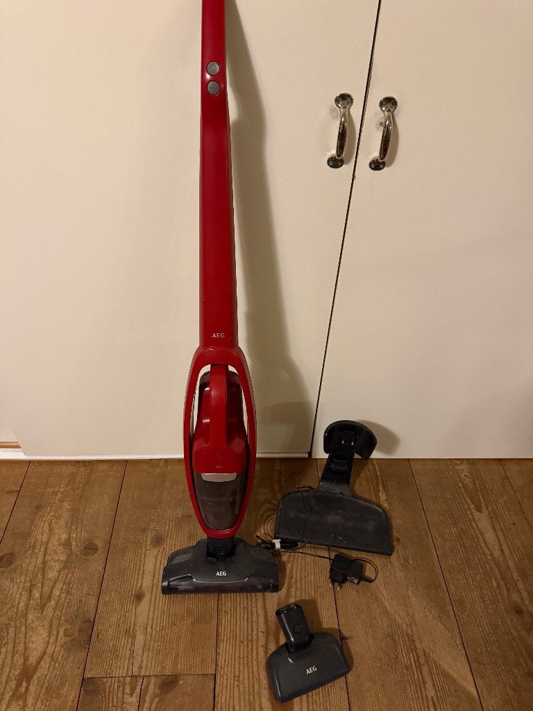 AEG steelstofzuiger zo goed als nieuw, Witgoed en Apparatuur, Ophalen of Verzenden, Zo goed als nieuw, Stille werking, AEG