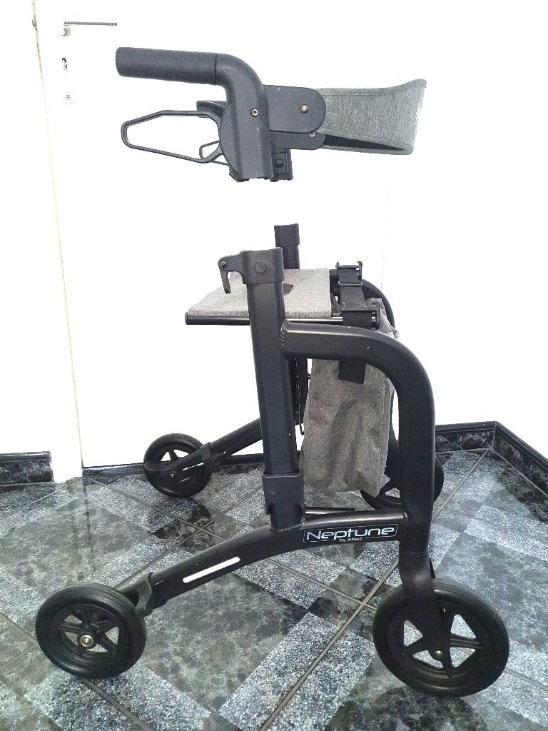 Rollator Neptune Able 2, lichtgewicht, inklapbaar, 3 jr oud, Diversen, Ophalen, Lichtgewicht, Zo goed als nieuw