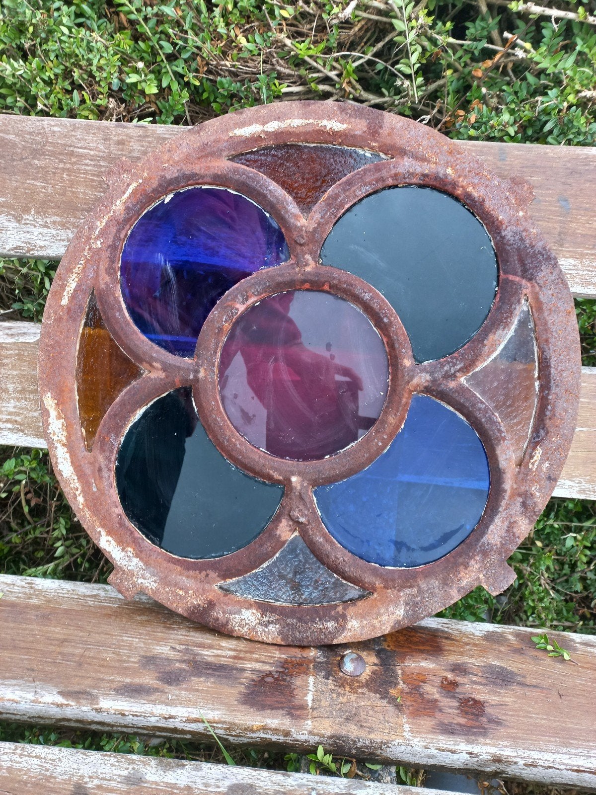 Antiek rond stalraam, kerkraam met gekleurd glas, 50 cm, Ophalen