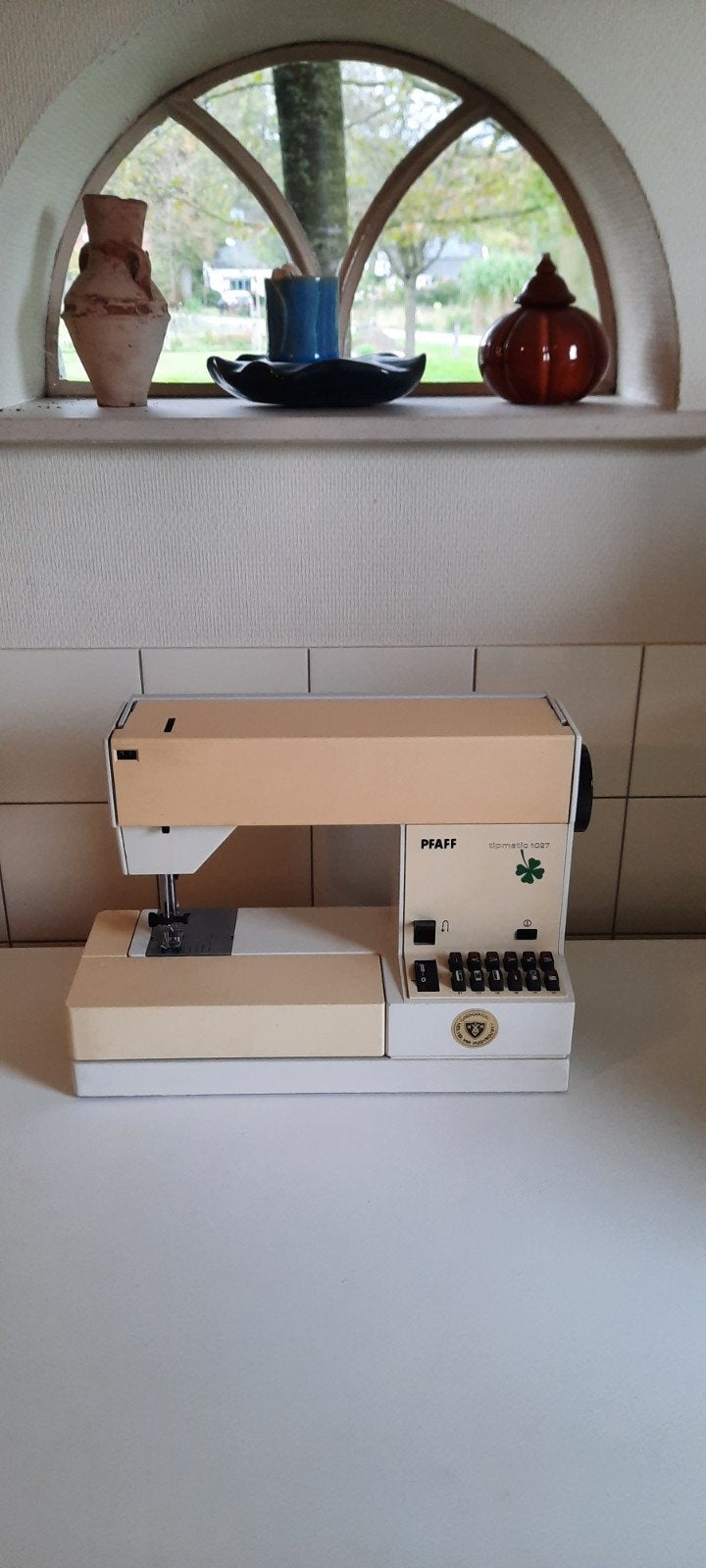 Pfaff tiptronic 1027 Naaimachine., Ophalen of Verzenden, Zo goed als nieuw, Naaimachine, Pfaff