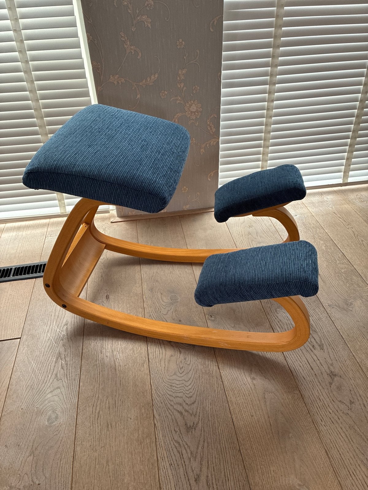 Stokke Variable Balans Kniestoel - Ergonomisch & Comfortabel, Gebruikt, Blauw, Ophalen of Verzenden, Eén