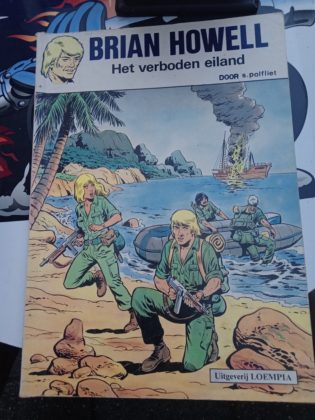 Brian Howell - Het verboden eiland (Uitgeverij LOEMPIA), Gelezen, S. Polfliet, Eén stripboek, Ophalen of Verzenden